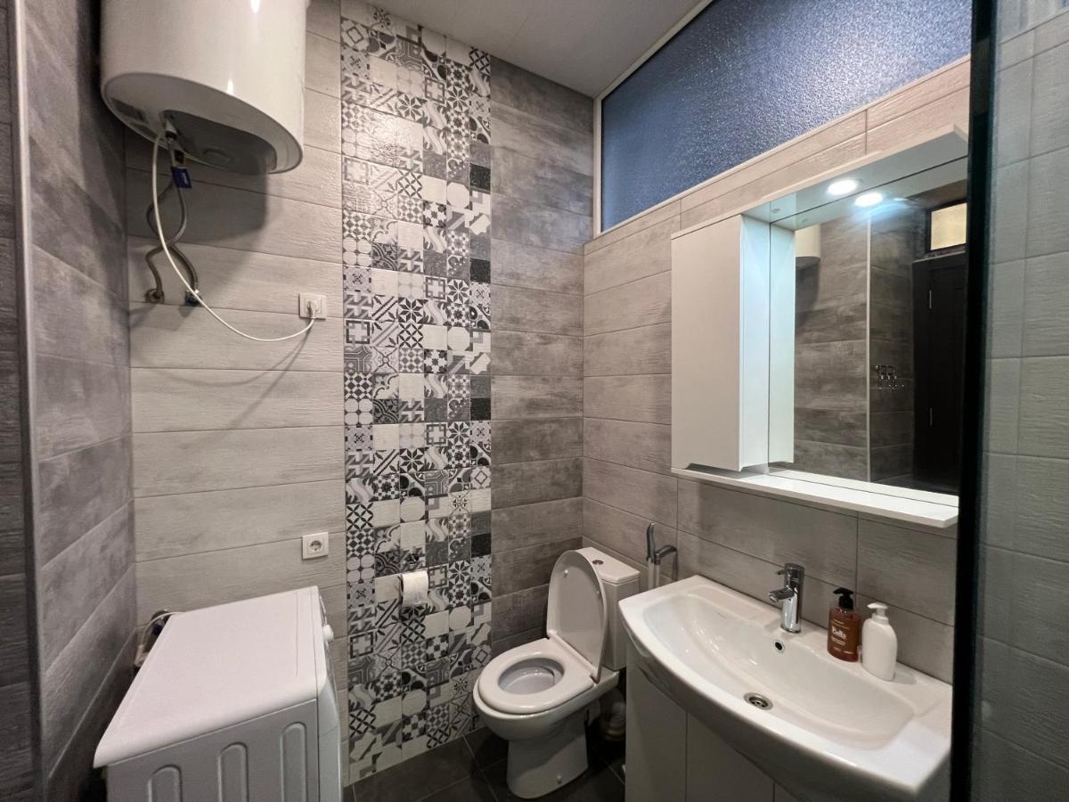 Cosy Apartment In Tbilisi Centre Екстер'єр фото